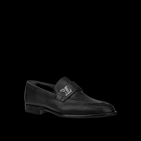 Hottest Louis Vuitton Men's Business Shoes – Must Have!