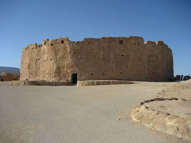 Al-Azizia, Libya 57.8 ° C