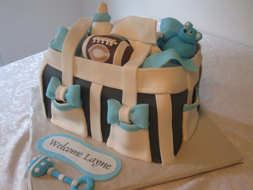 12 Scrumptious Diaper Bag Cakes for Baby Showers