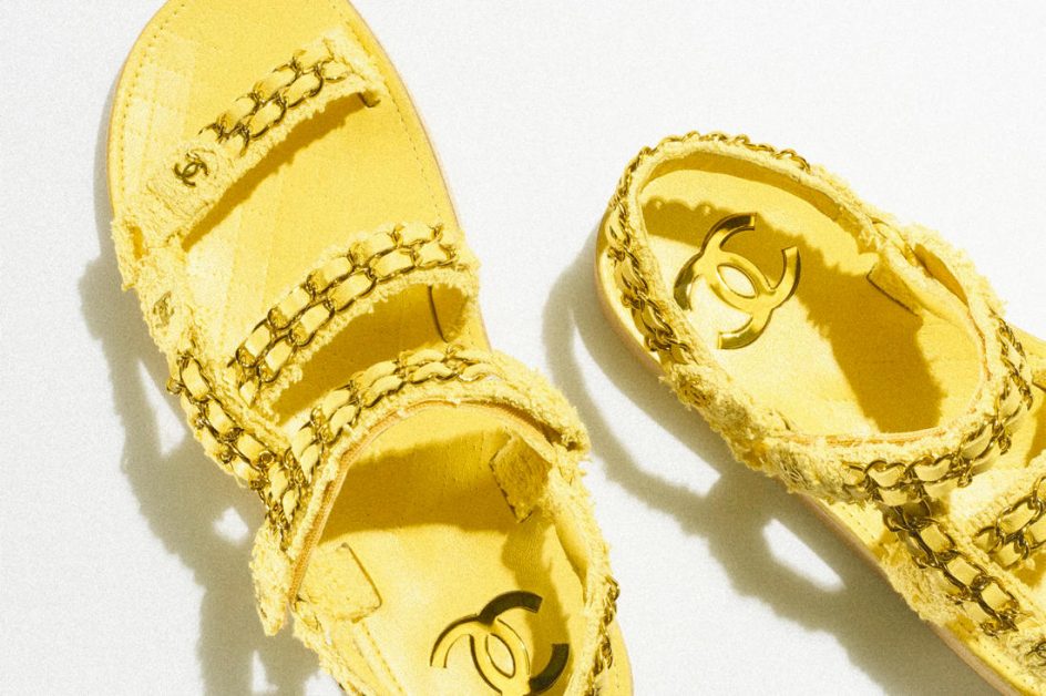 The Latest Yellow Slipper Models for Summer 2022