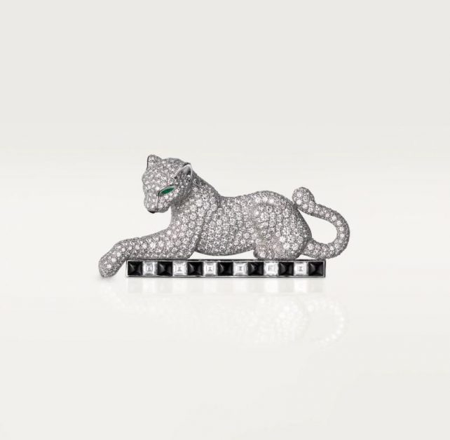Animal-Inspired Brooch.. Designs that Combine a Classic Touch with Modernity
