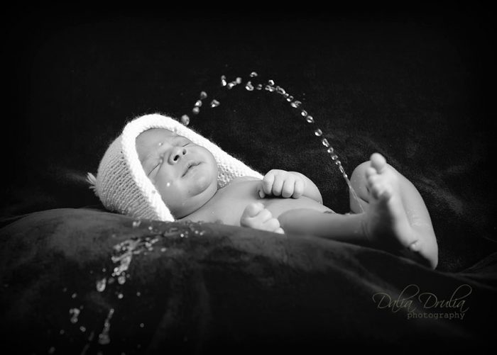 10 Newborn Baby Photo-shoot Fails That Will Crack You Up