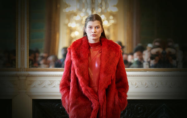 How Did the International Role Present the Red Coat in the Winter Shows?